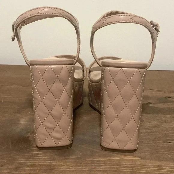 Women’s Nine West Nude Wedges Size 11M EUC - Picture 3 of 7
